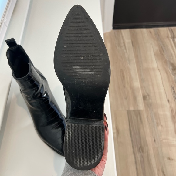 Steve Madden booties - Picture 4 of 14